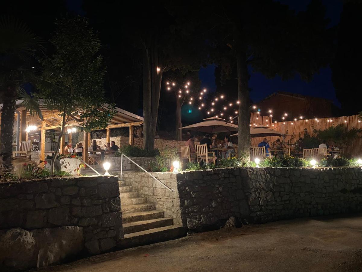 Mobile Home Biondina Camp Porton Nature Hideouts Rovinj Exterior foto